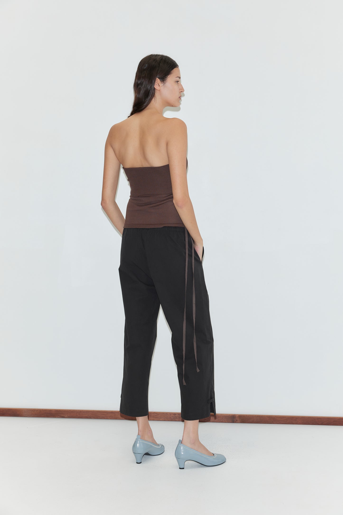 Capri Pant in Black
