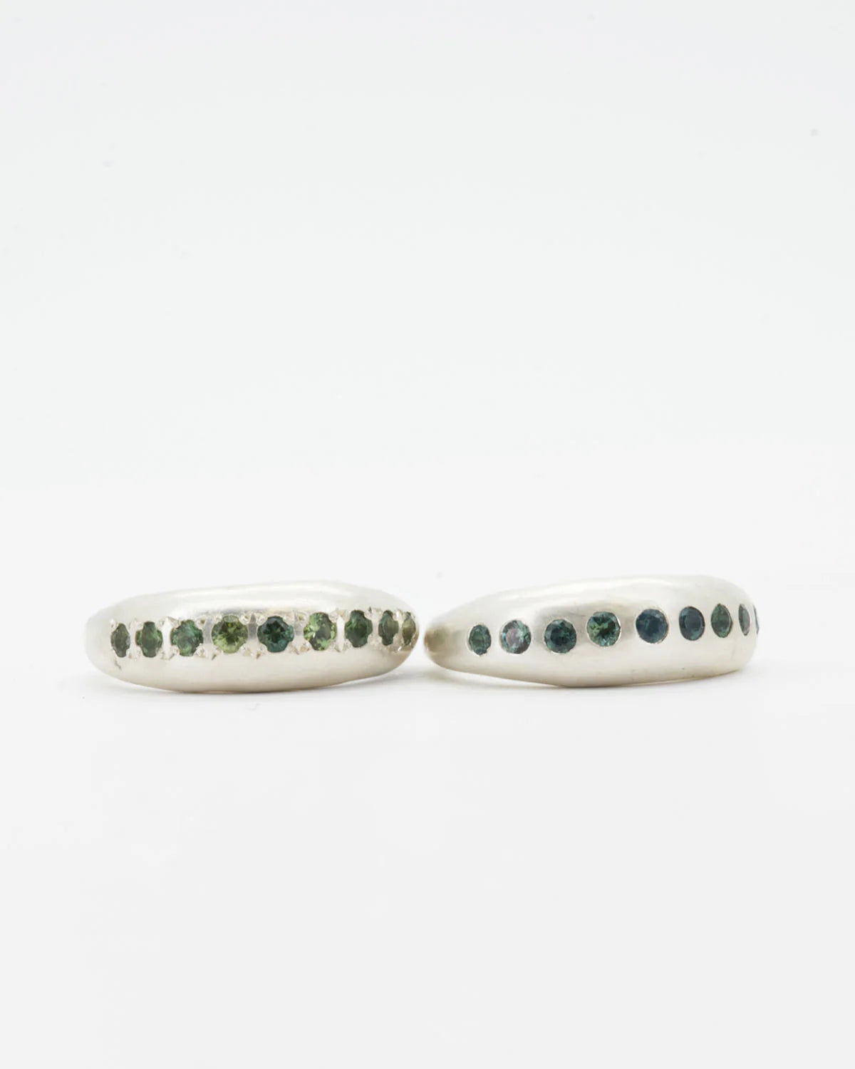 Nuque Ring with Green Sapphires in Silver