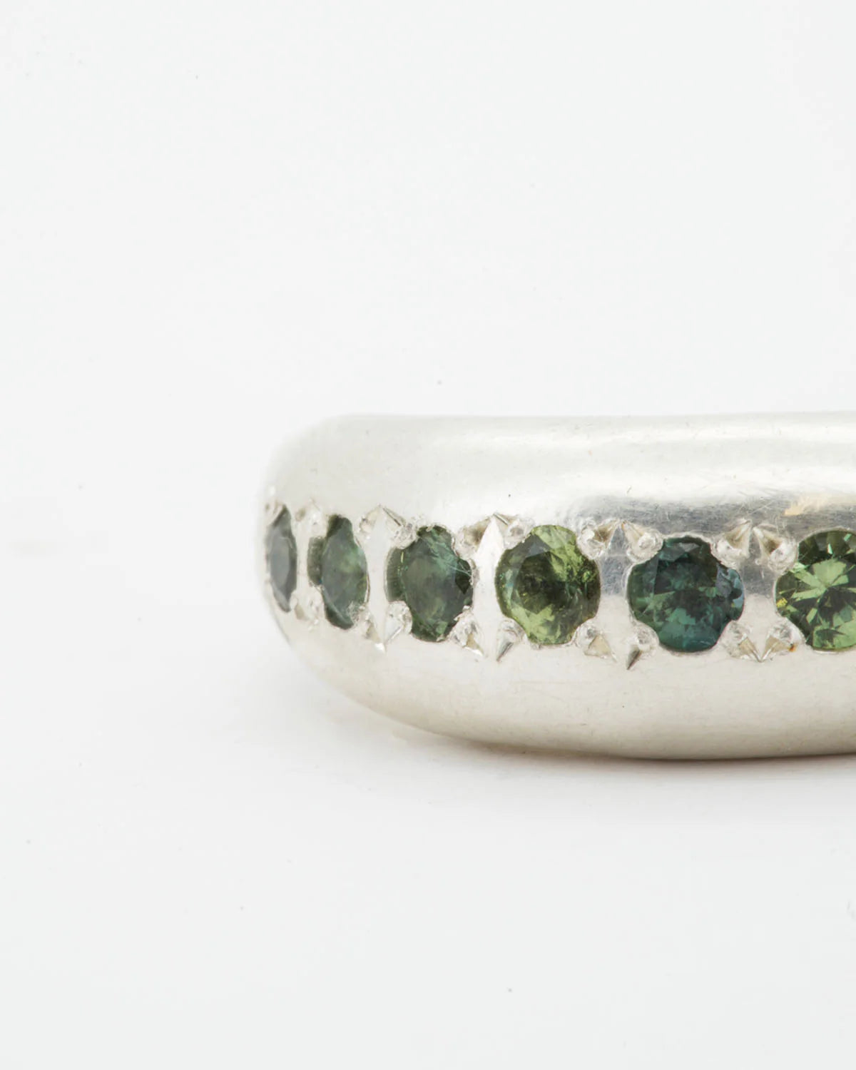 Nuque Ring with Green Sapphires in Silver