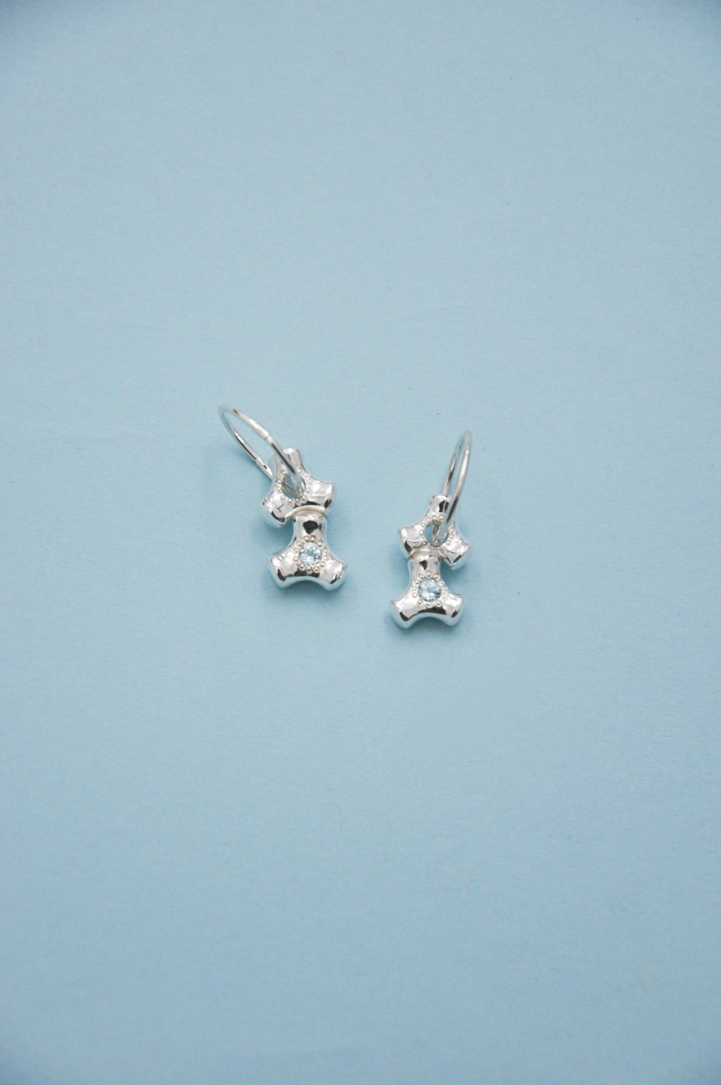 Double Knuckle Single Sleeper in Topaz Sky