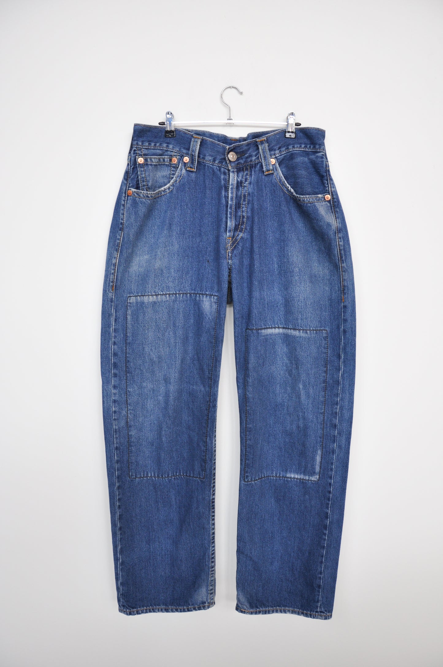 Levis Embroidered Jeans - blue wash