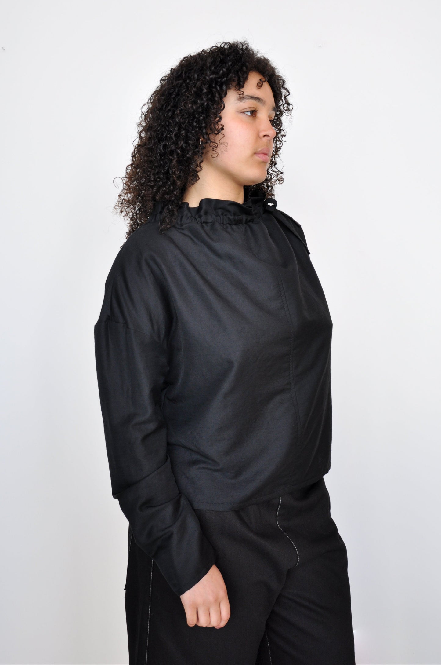 Ihojin Longsleeve in Black