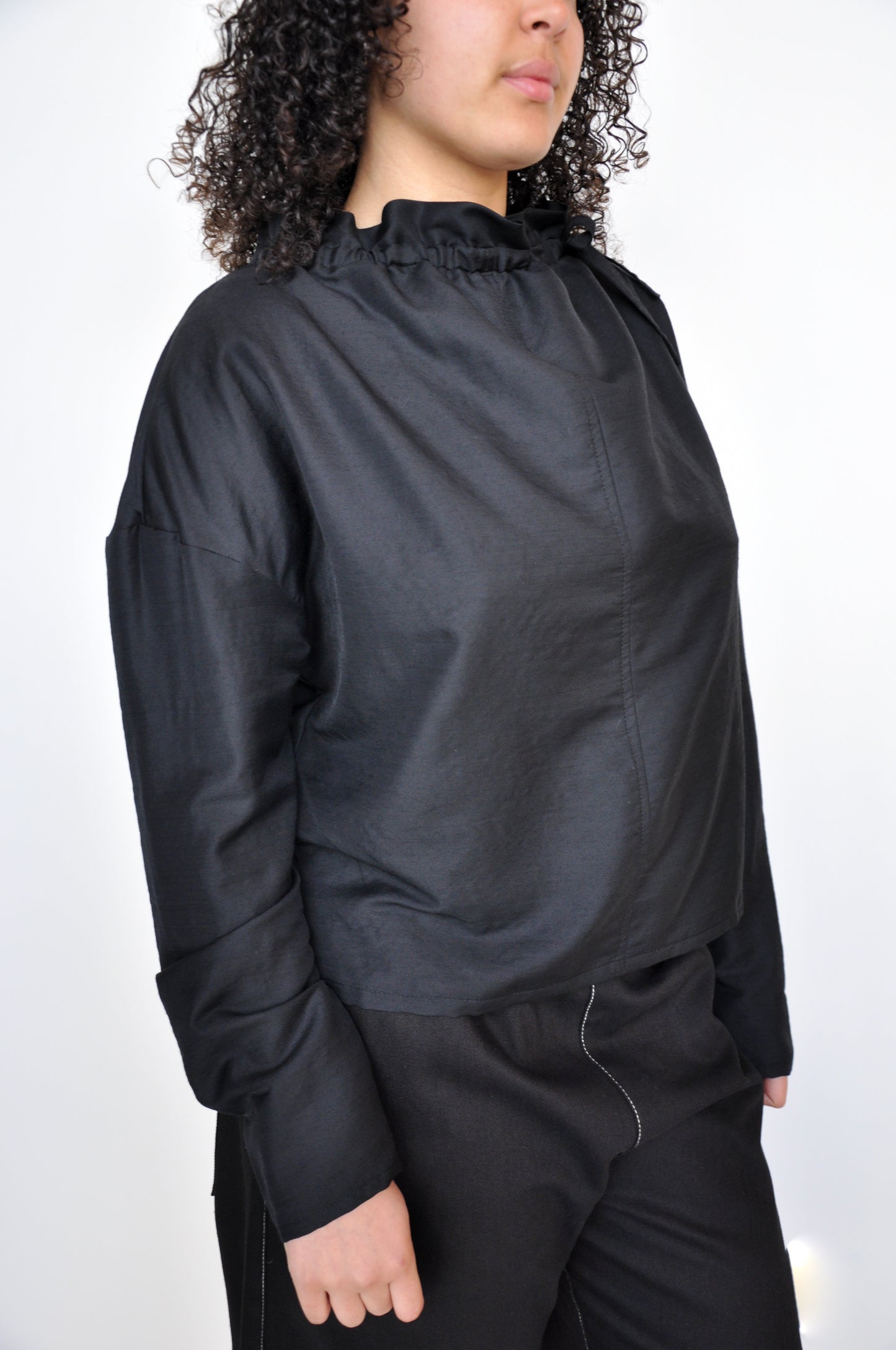 Ihojin Longsleeve in Black