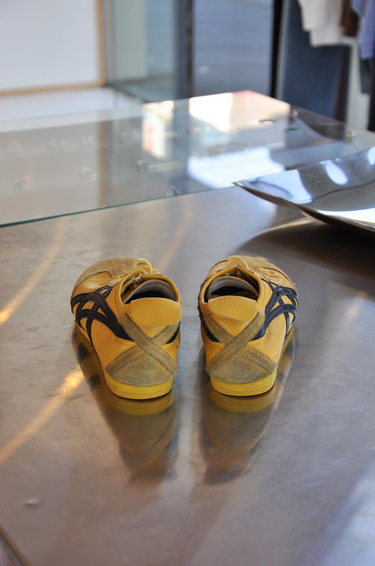 Tiger Onitsuka Shoes - yellow/black