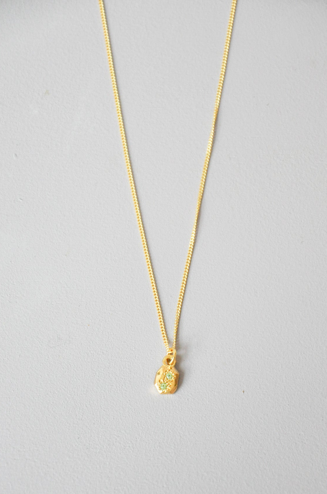 Speckled Necklace in Peridot & Gold