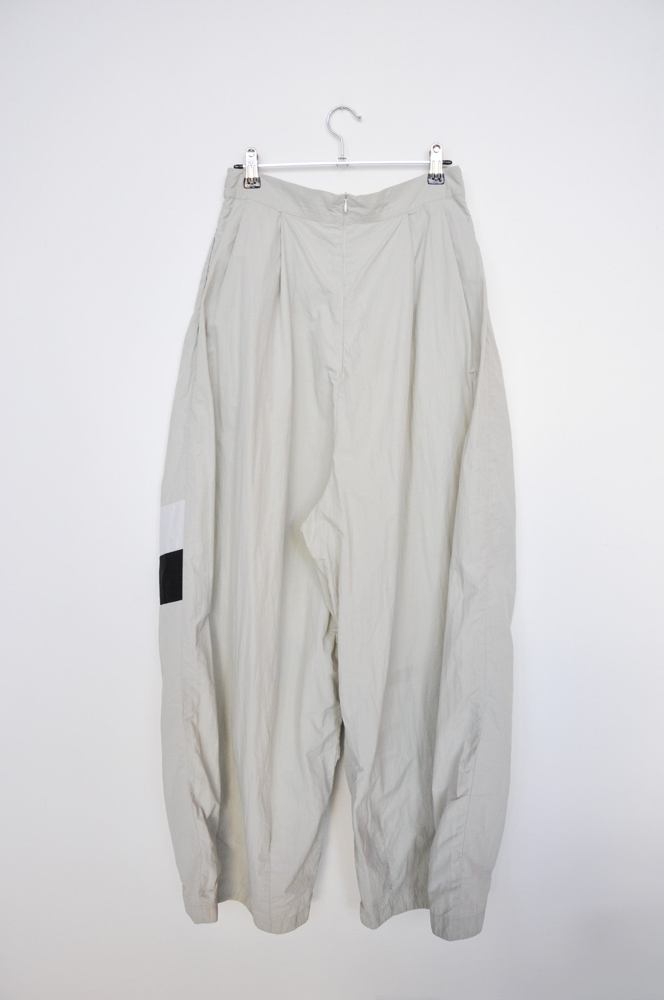 VERNER Leisure Pants - Grey/White/Black