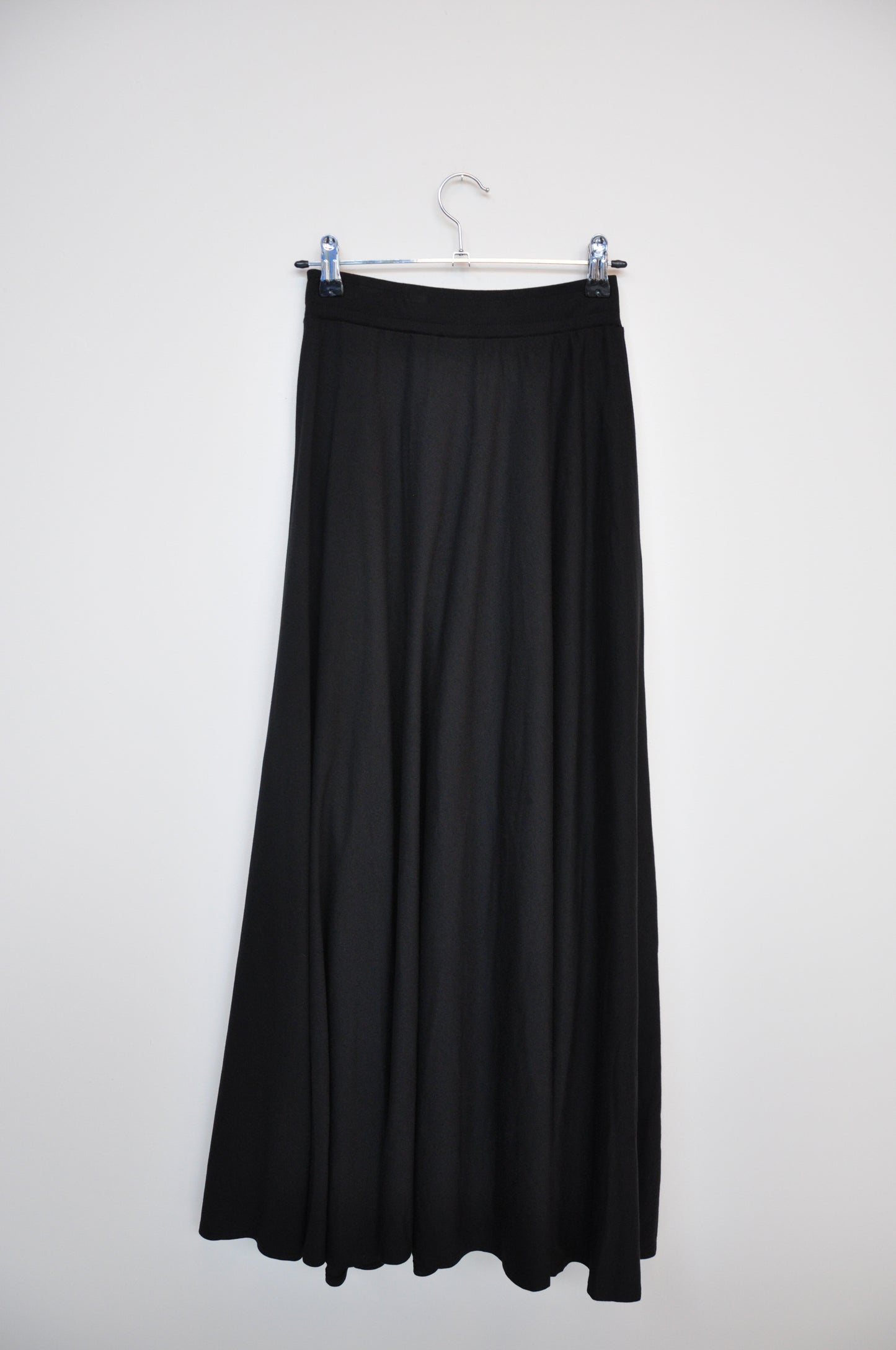 Kowtow Long Skirt - black