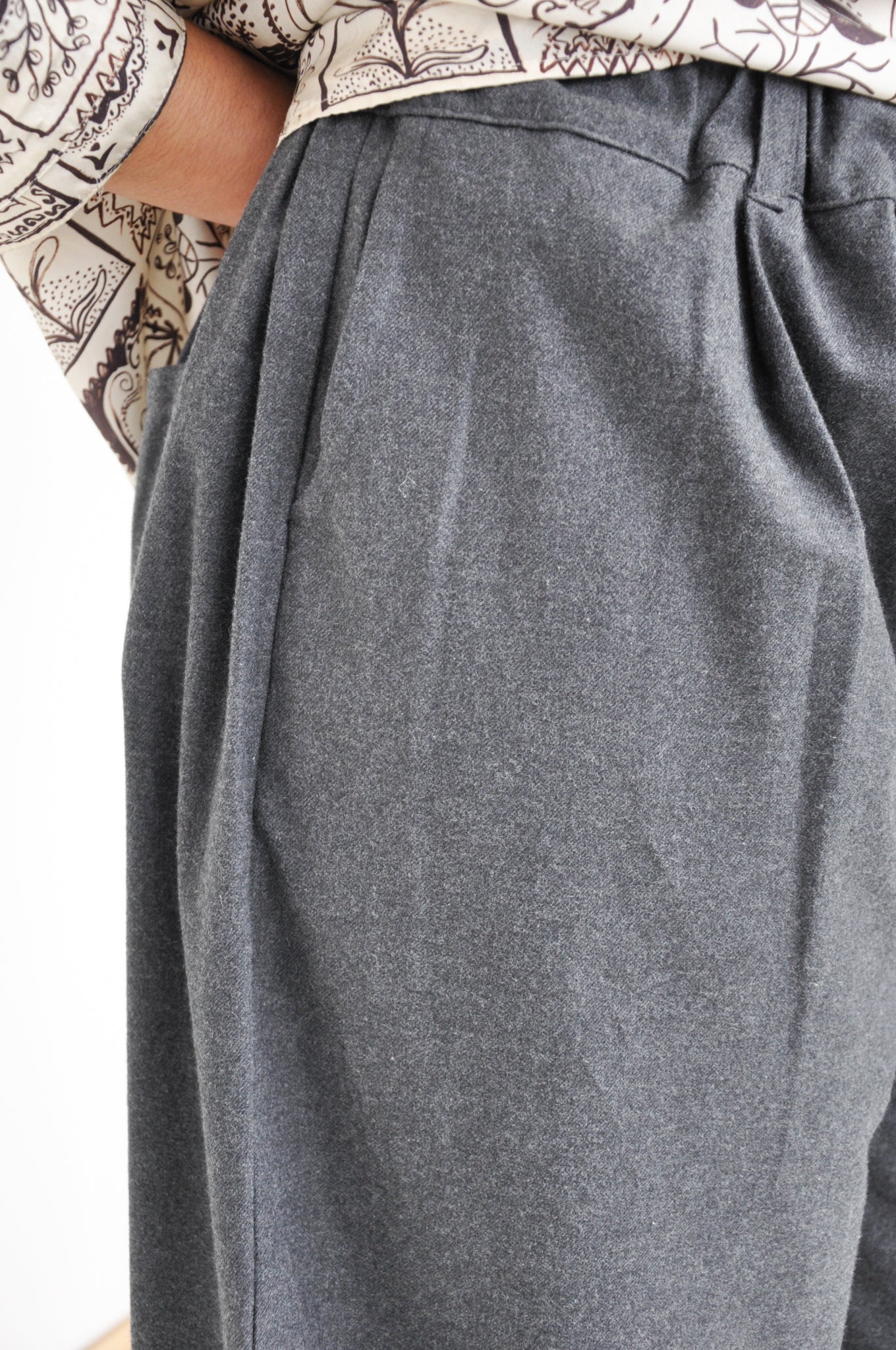 Smoky Quartz Pants in Brushed Khaki