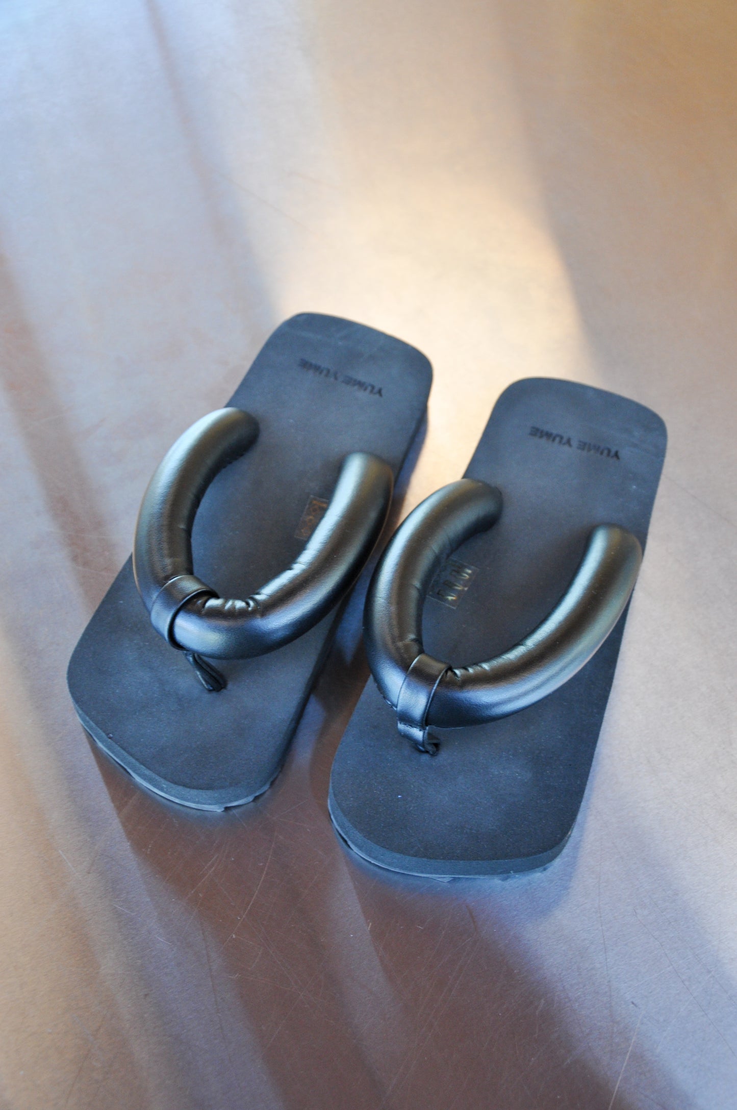 YUME YUME Black Suki Flip-Flops - black