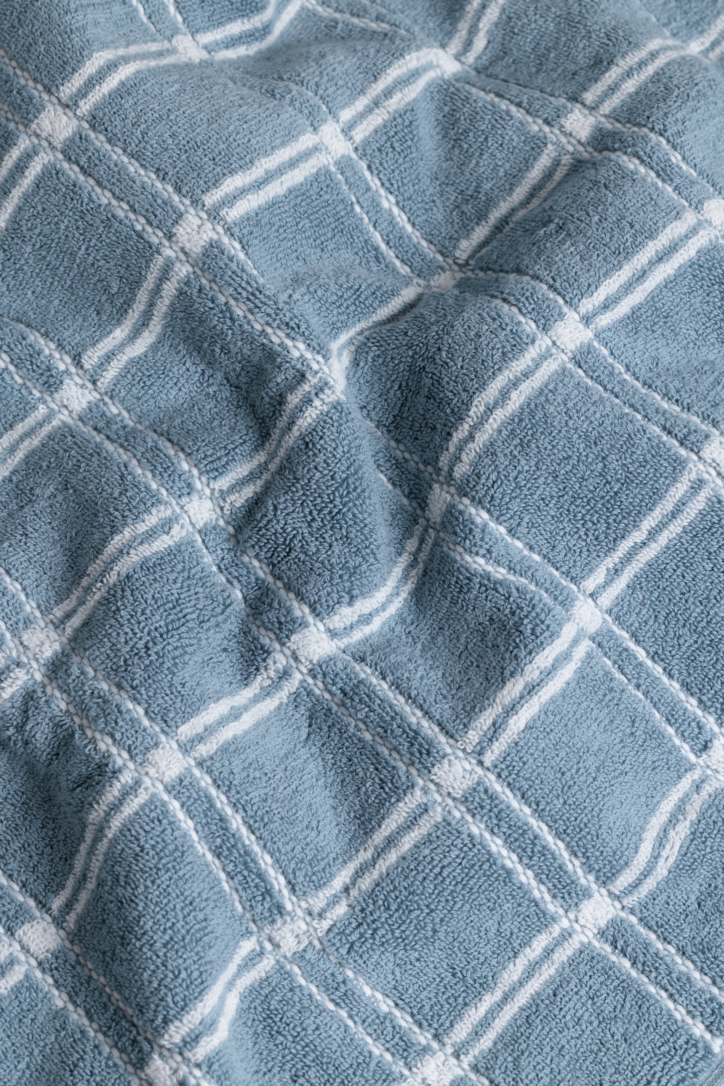 Ness Hand Towel in Celeste & Chalk