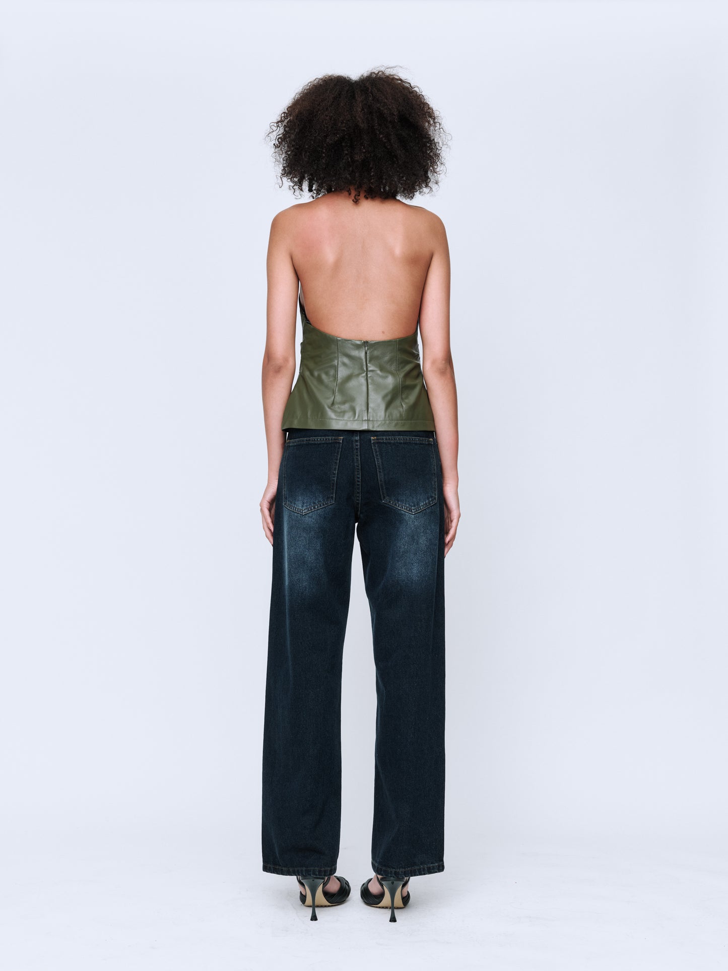 Button Fly Classic Jeans in Dark Washed Indigo