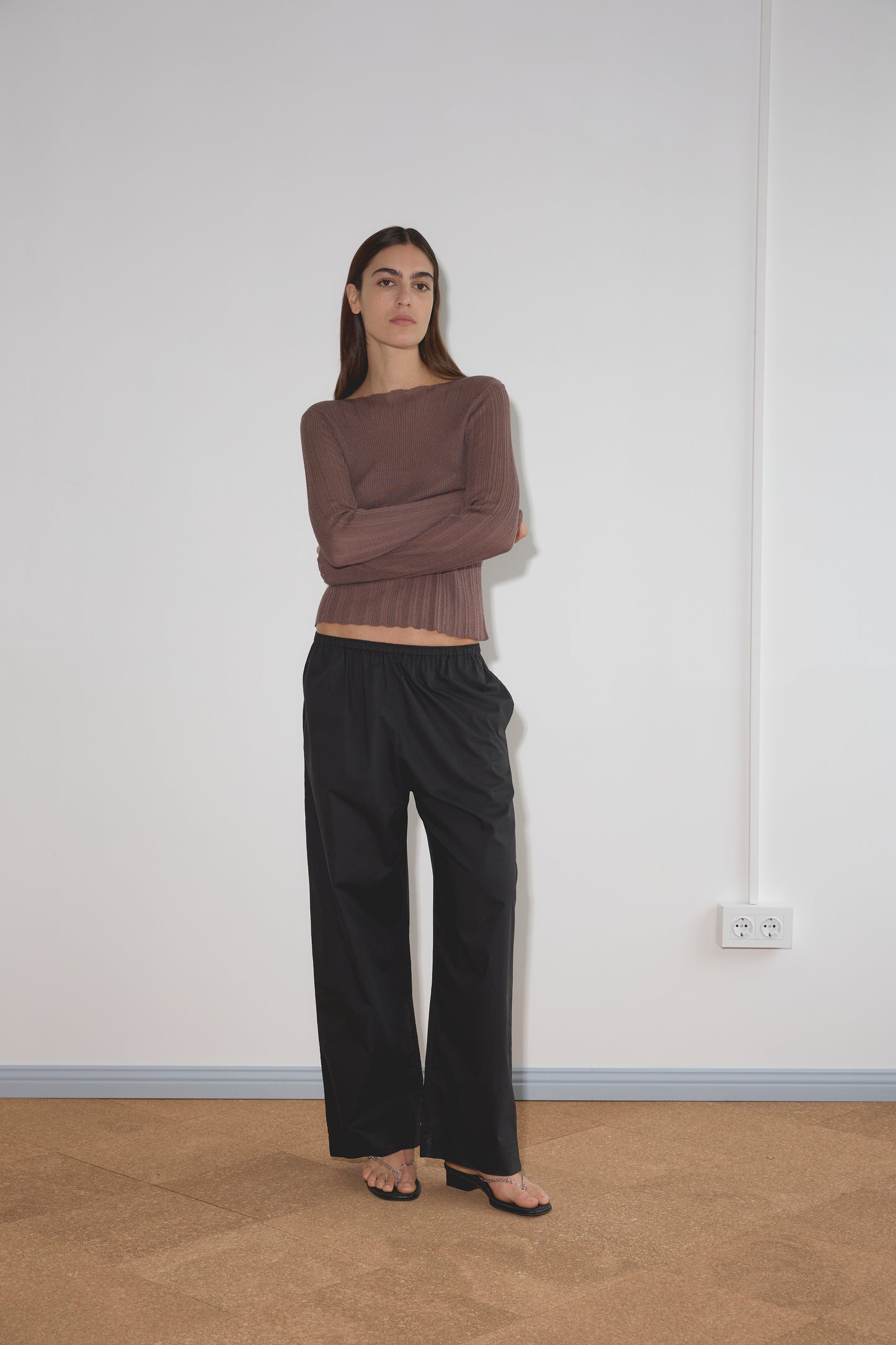 Ease Trouser in Black