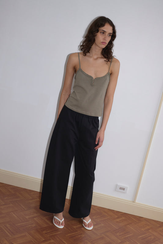 Pleat Pant in Black