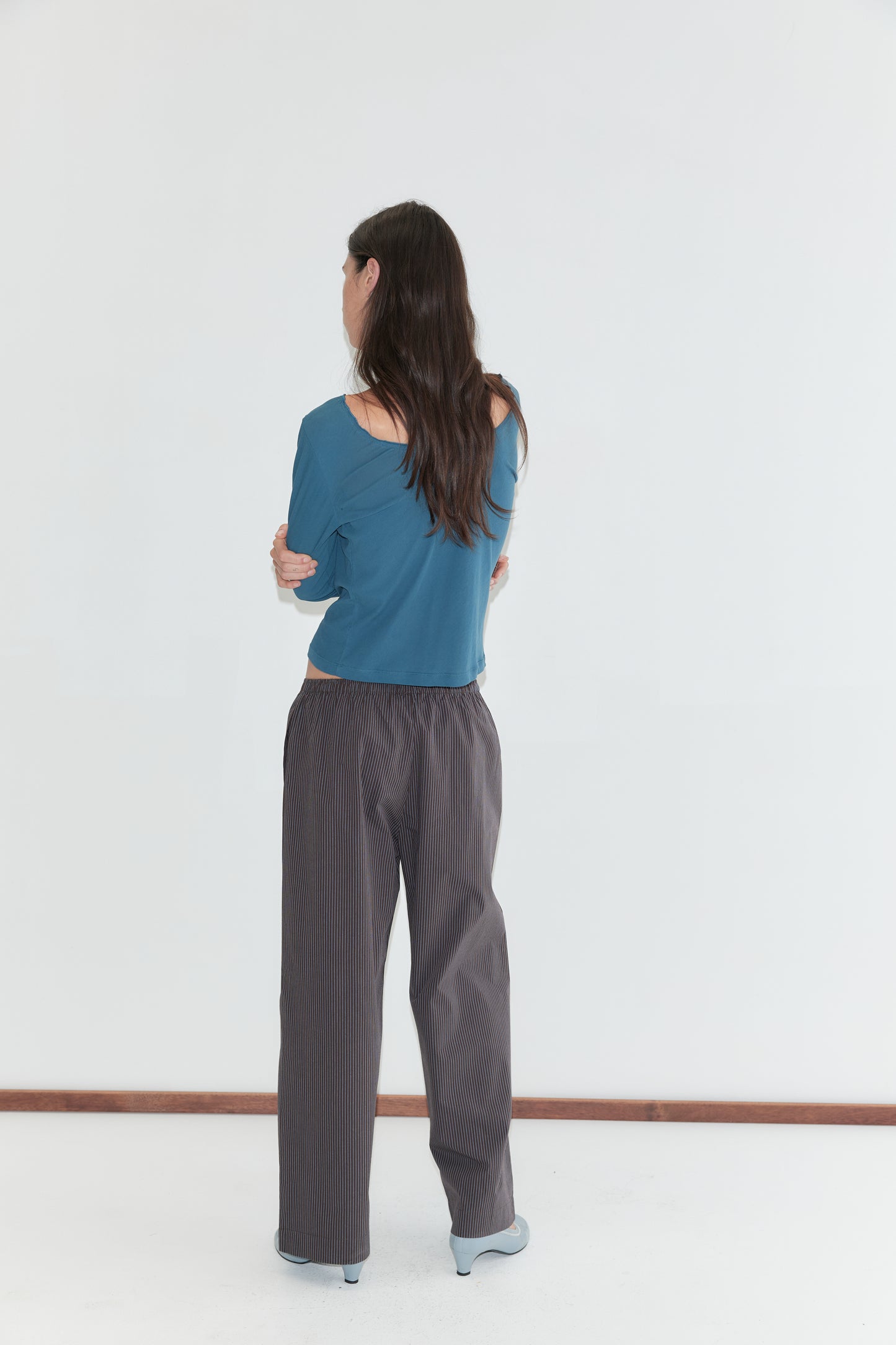Ease Trouser in Brown, Blue Stripe