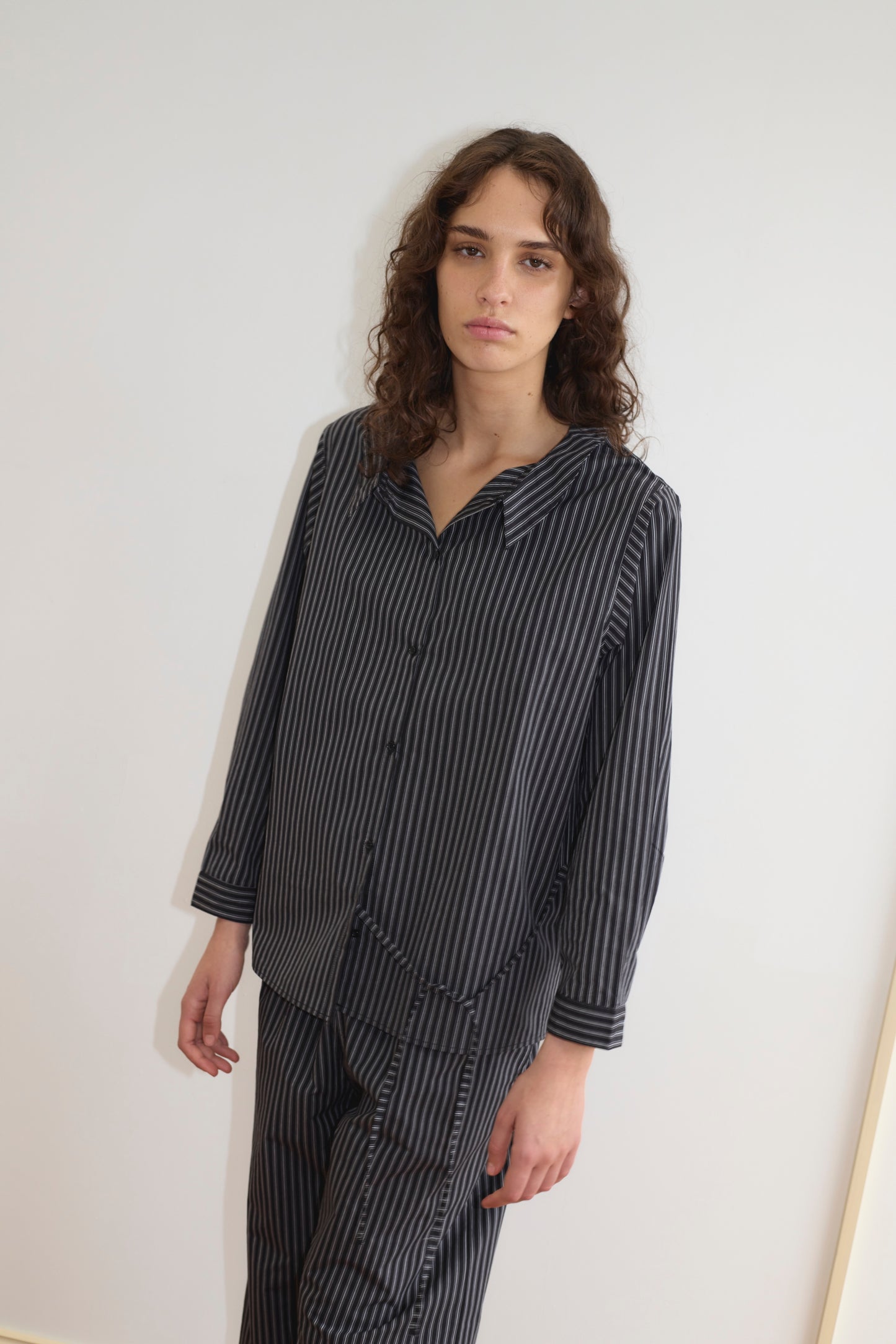 Left Shirt in Mono Stripe