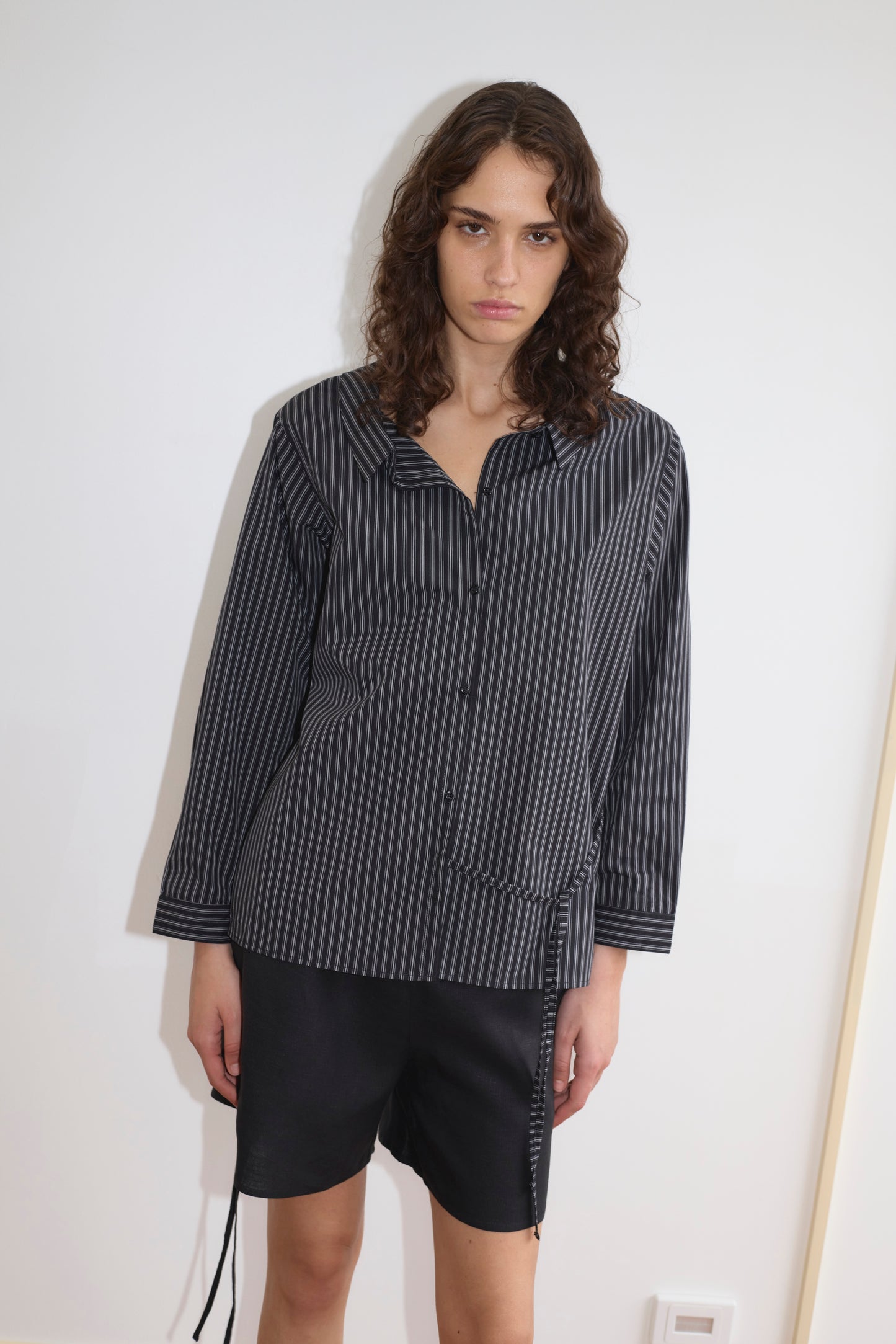 Left Shirt in Mono Stripe