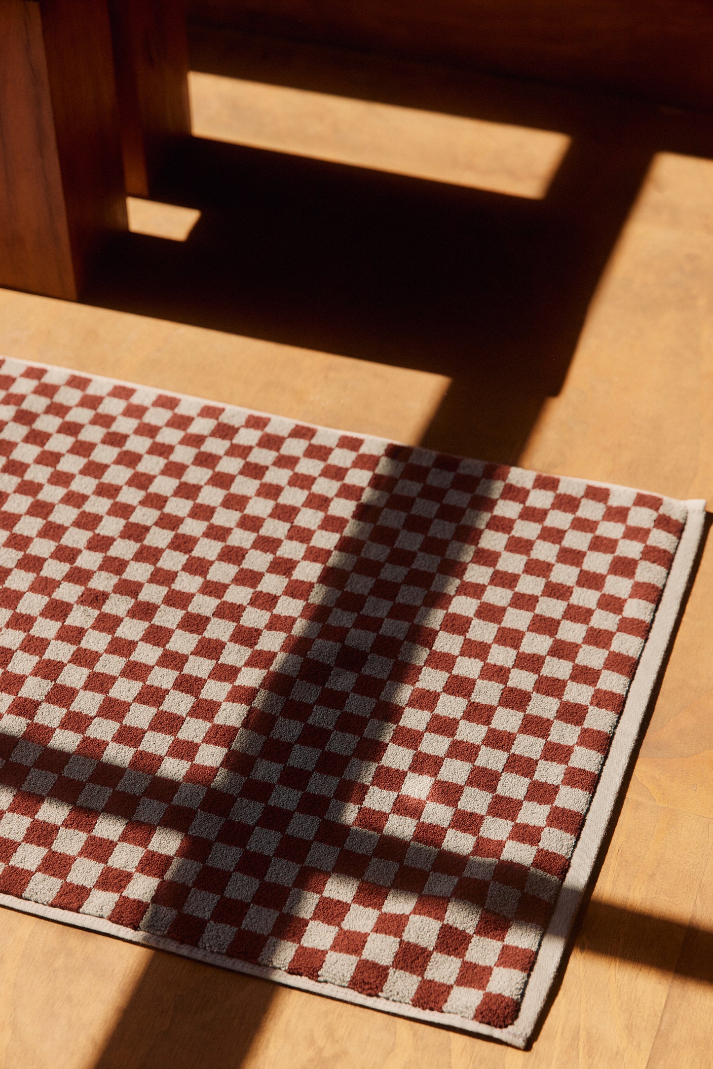 Beppu Bath Mat in Cement & Rhus