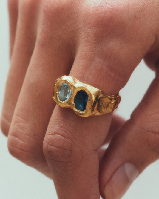 Buzo Ring in Gold