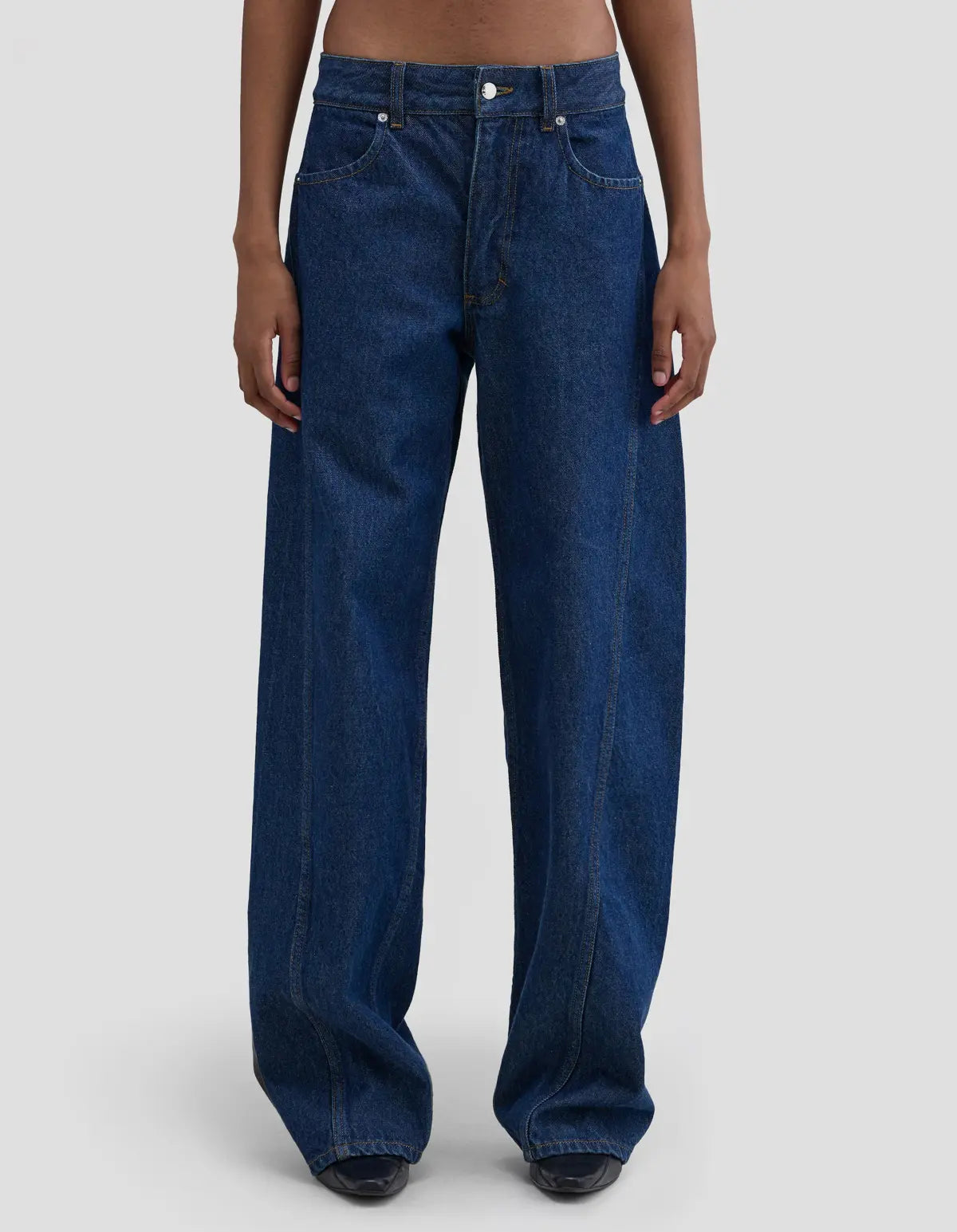 Bend Jean in Indigo