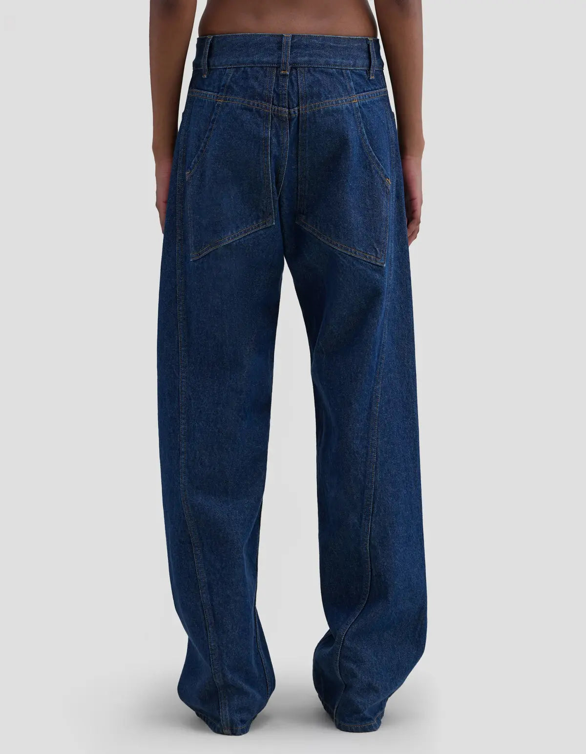 Bend Jean in Indigo