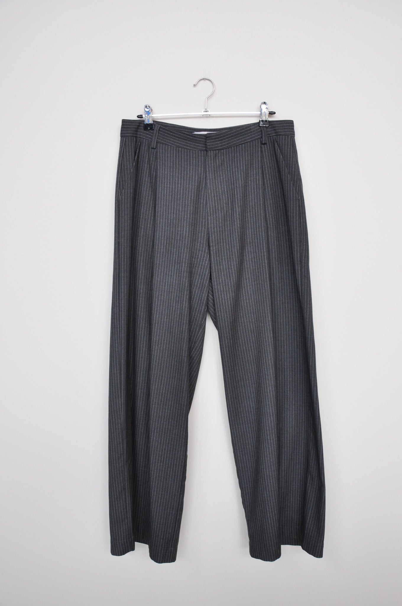 Arthur Tailored Trousers - Grey / Pinstripe