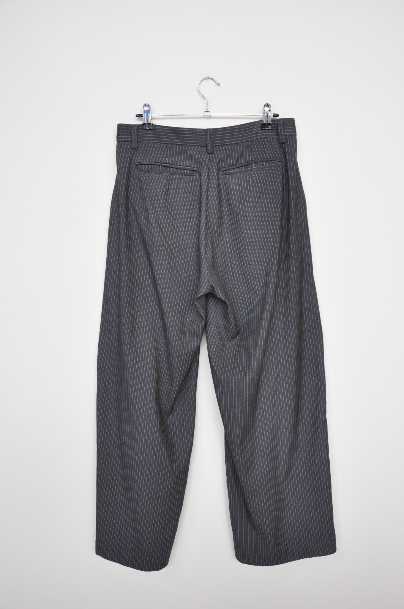 Arthur Tailored Trousers - Grey / Pinstripe