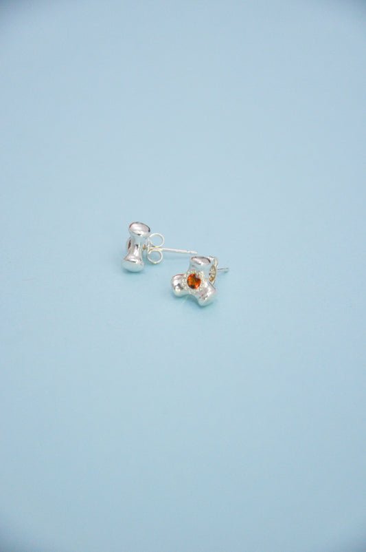 Knuckle Single Stud in Citrine