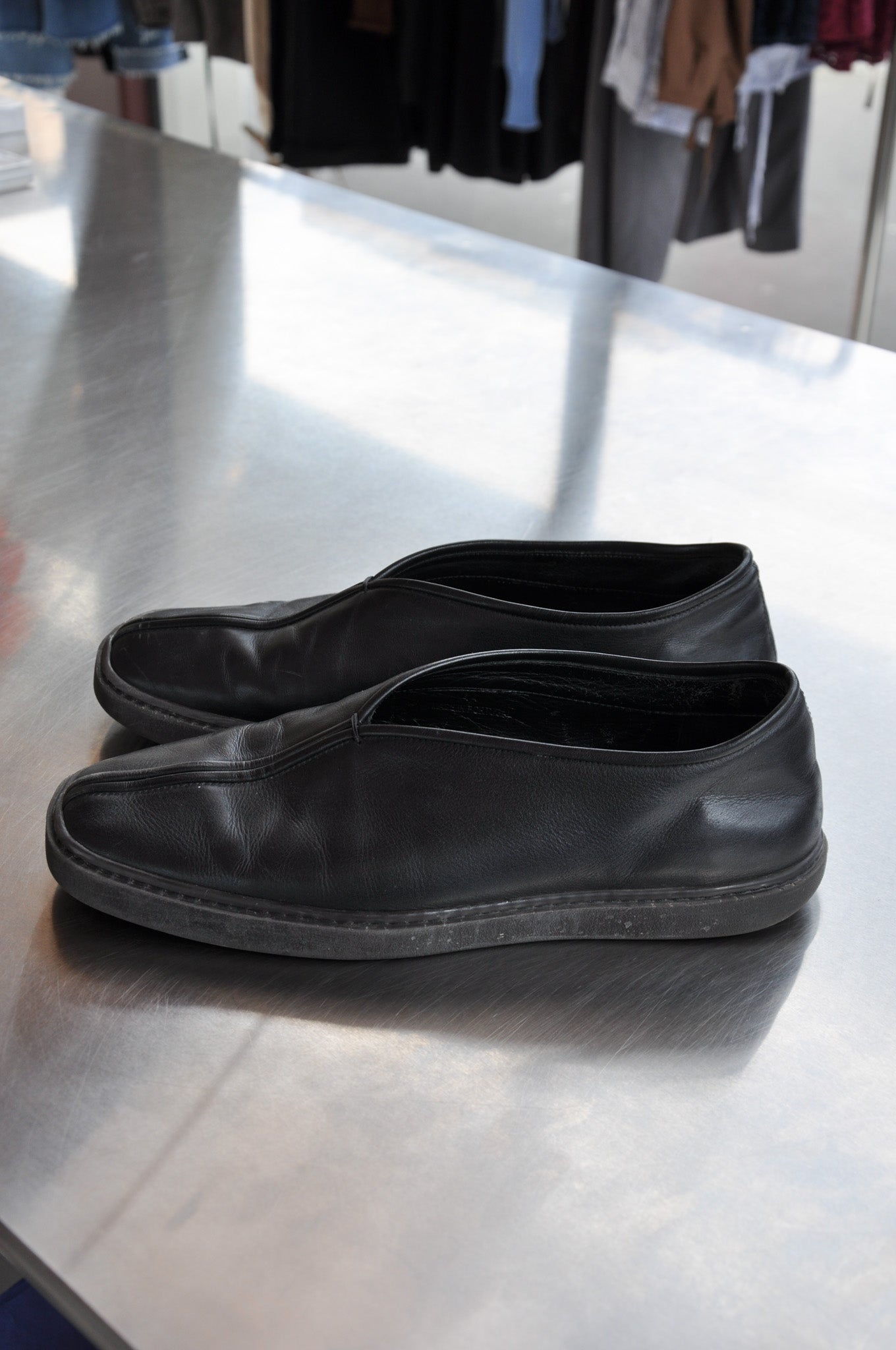 Lemaire Piped Leather Slip-on Loafters - Black