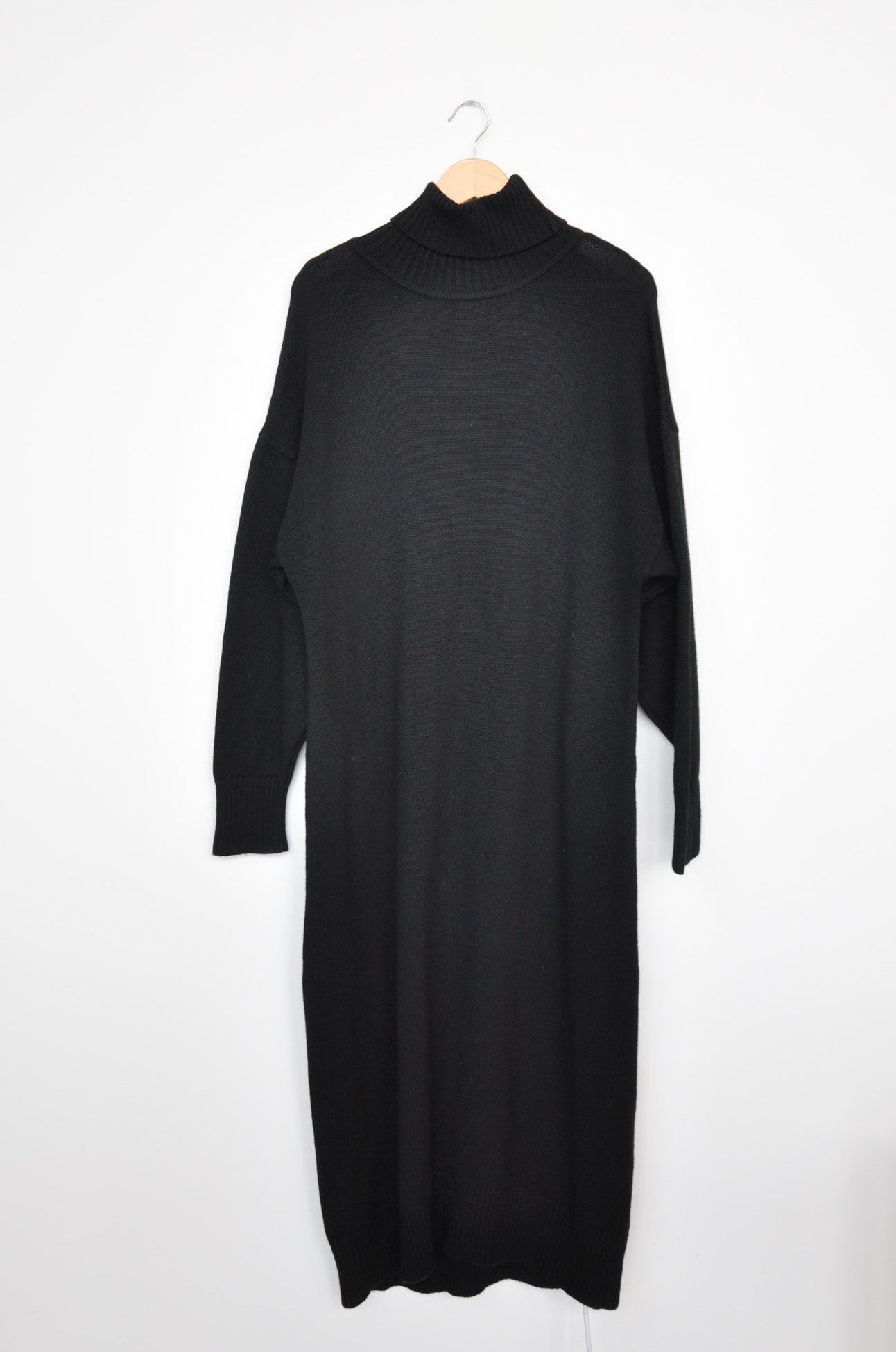 Salasai Merino Sweater Dress - Black