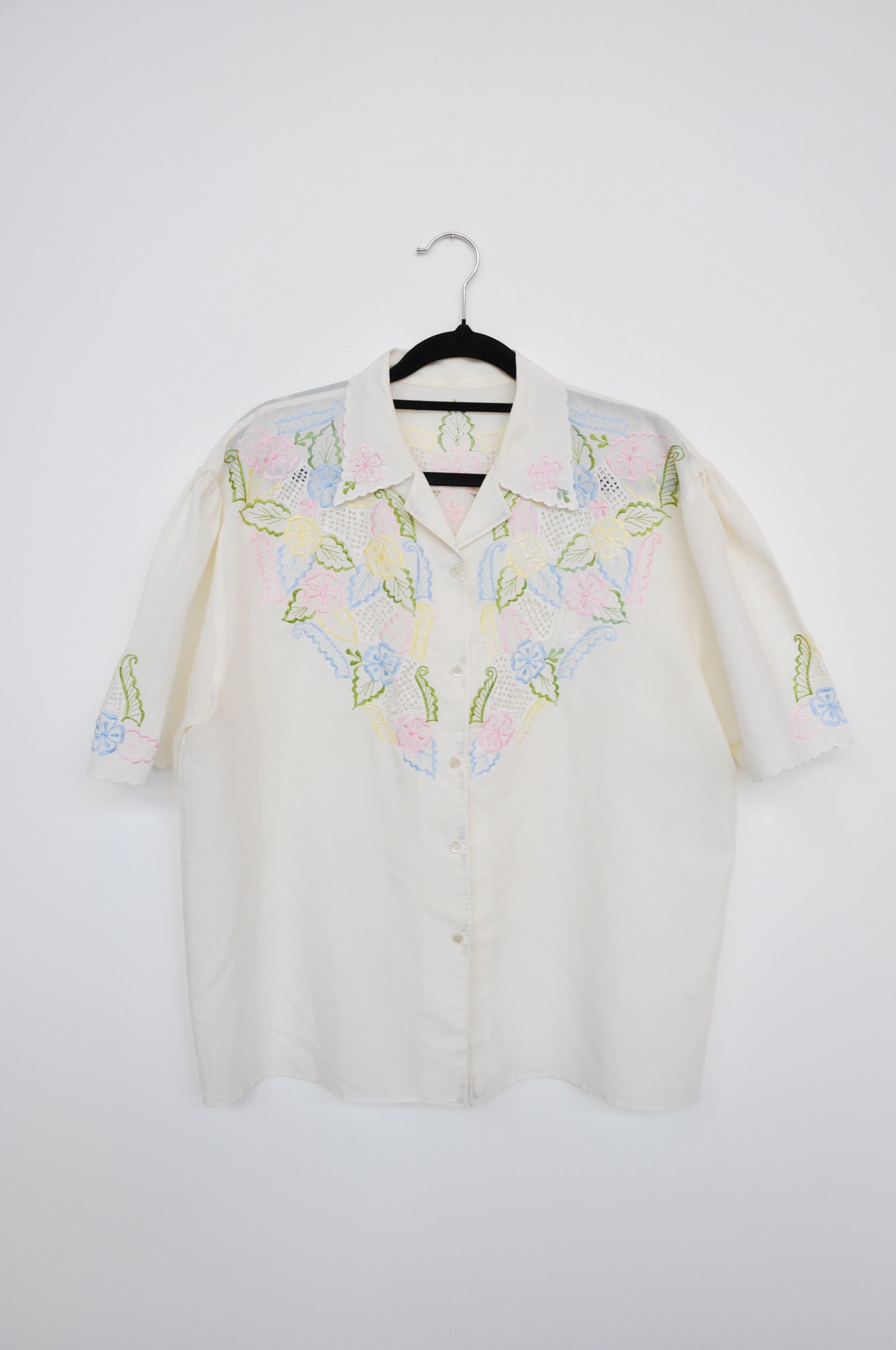 Embroidered Short Sleeve Shirt - Cream / Multi-Colour