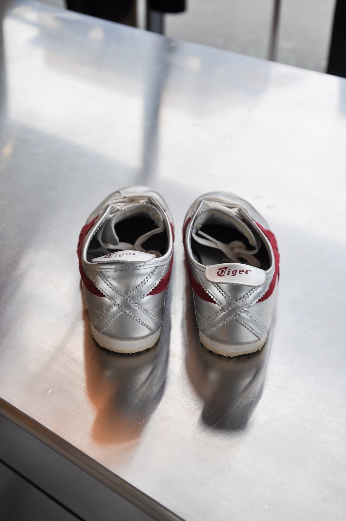 Onitsuka Tiger Mexico 66 - silver beet red