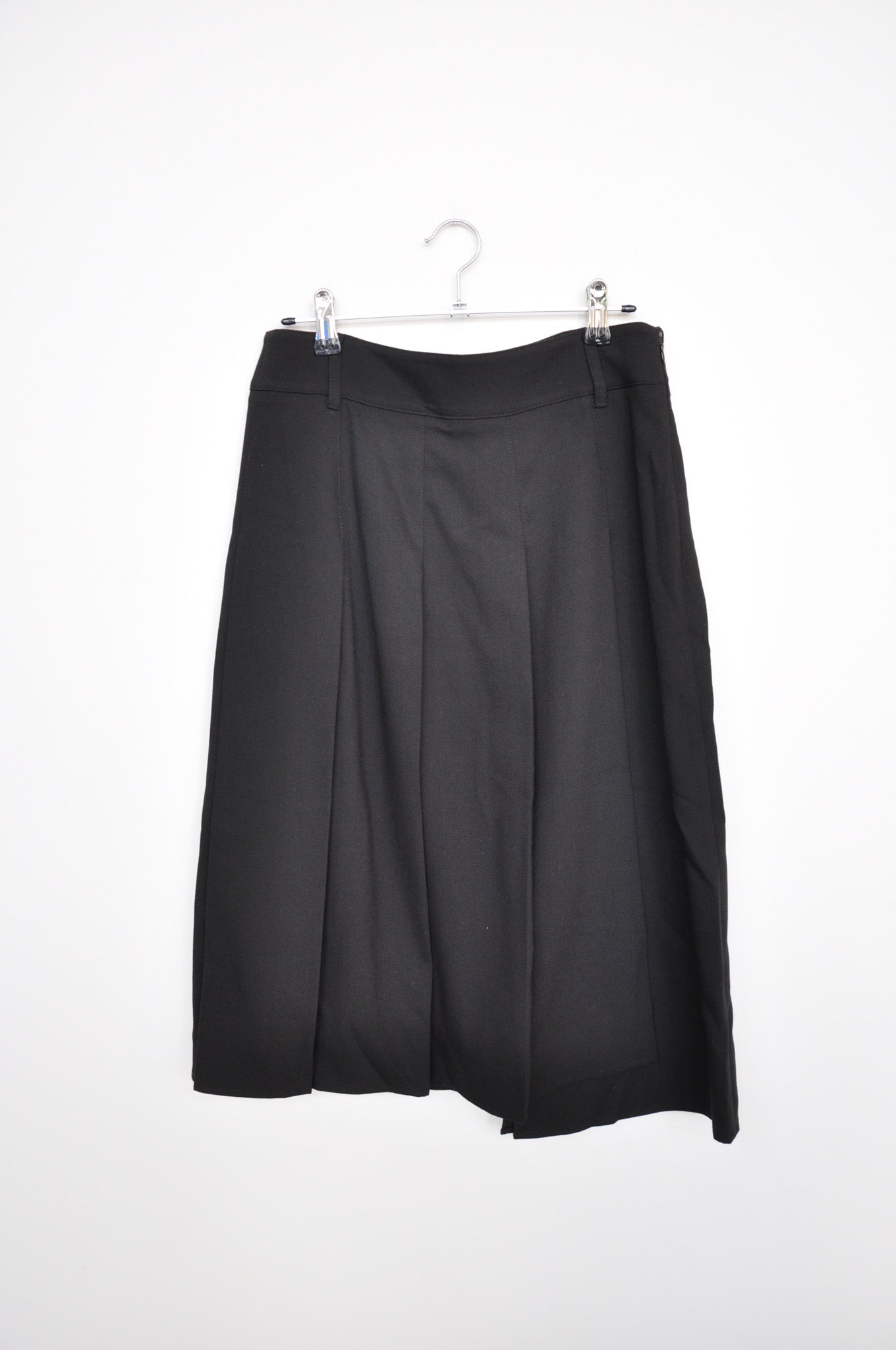 Kuho Plus Pleated Skirt - Black
