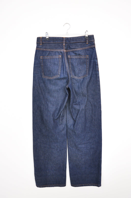 Kowtow Straight Leg Jeans - indigo