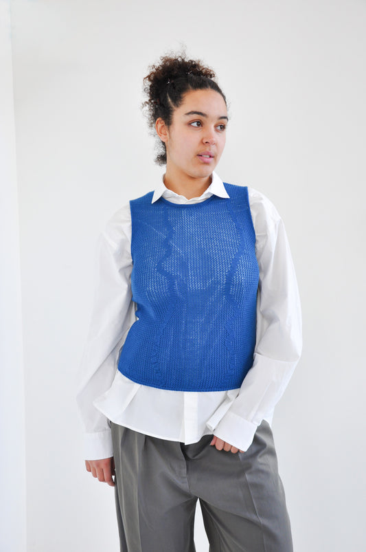 Slow Mesh Knit Fitted Vest in Bright Blue