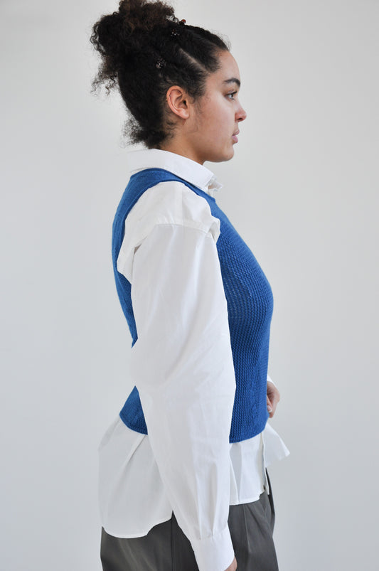 Slow Mesh Knit Fitted Vest in Bright Blue