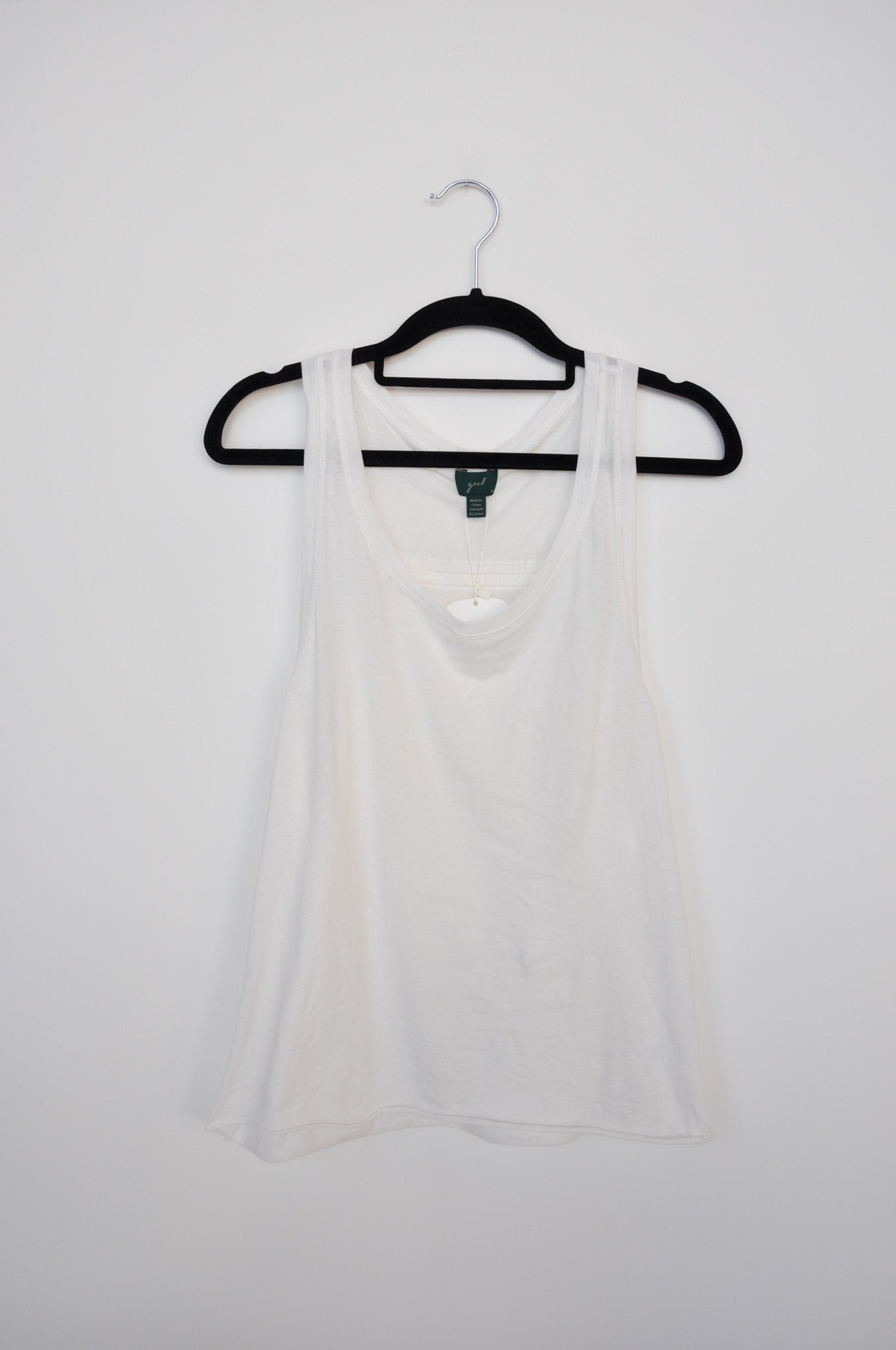 Geel Cinch Back Singlet -White