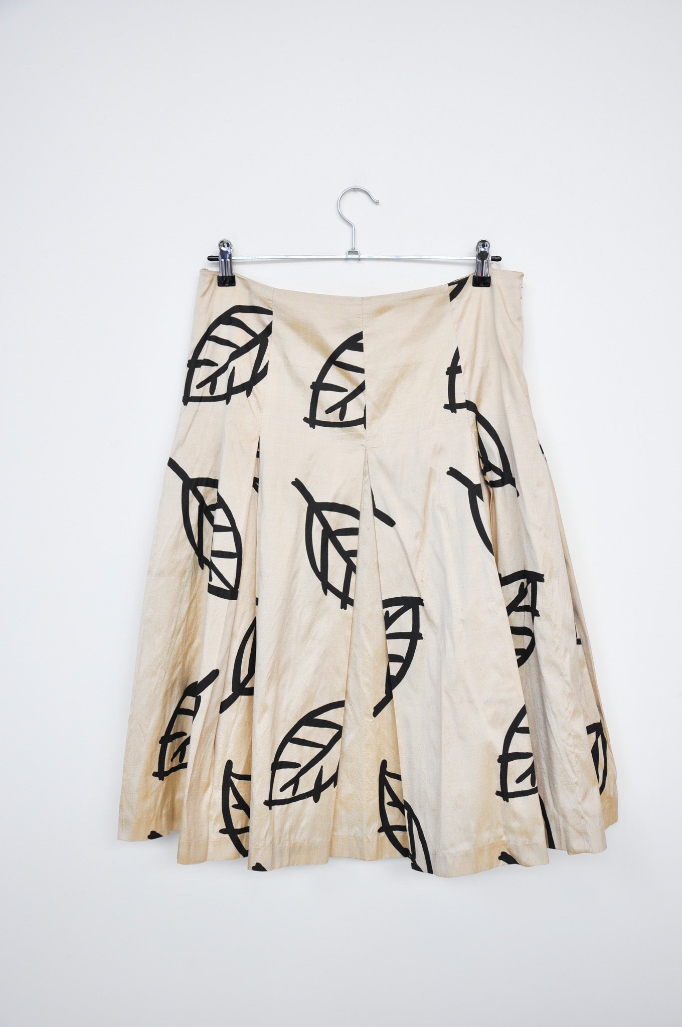 Marylin Sainty Silk Skirt - Champange/Black Leaves