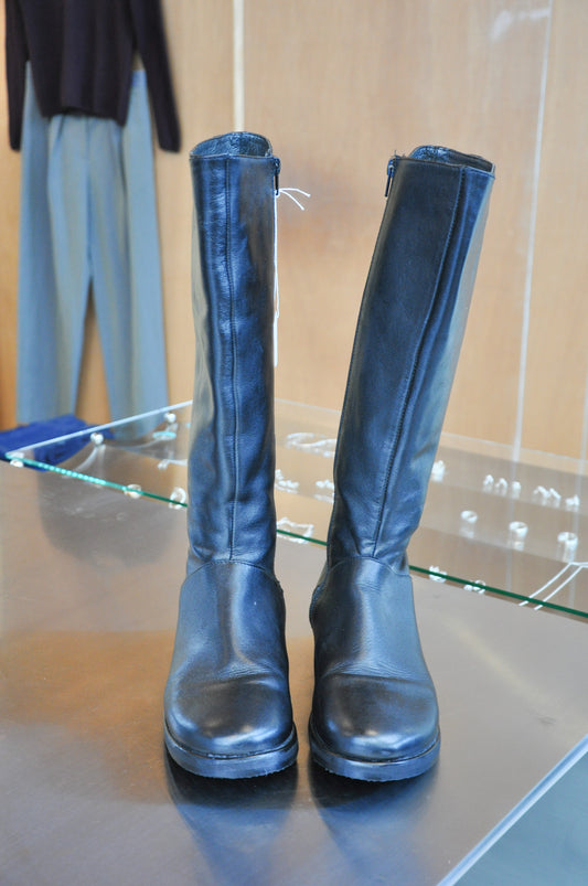 Camper Boots - Black