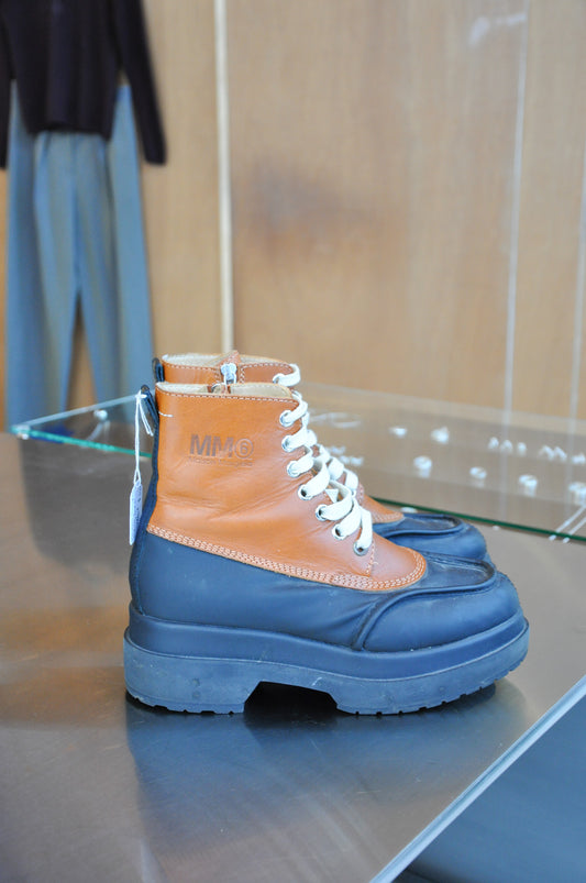 Maison Margiela Hiking Boots - Tan/Black