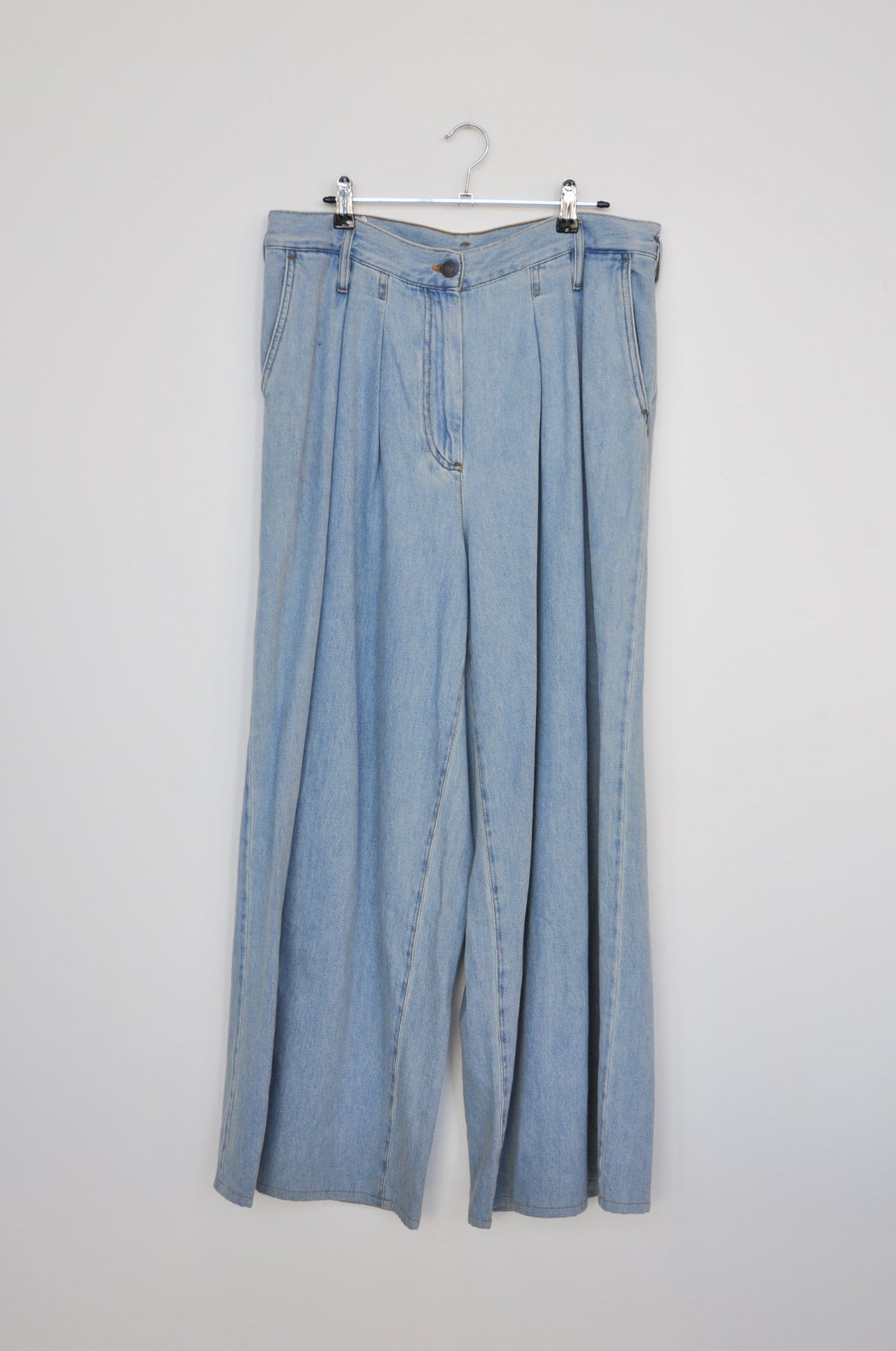 Dries Van Noten Wide Leg Jeans - Light Denim