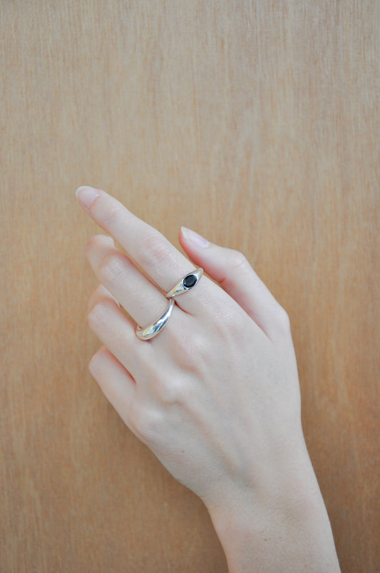 Orbit Ring in Silver & Onyx