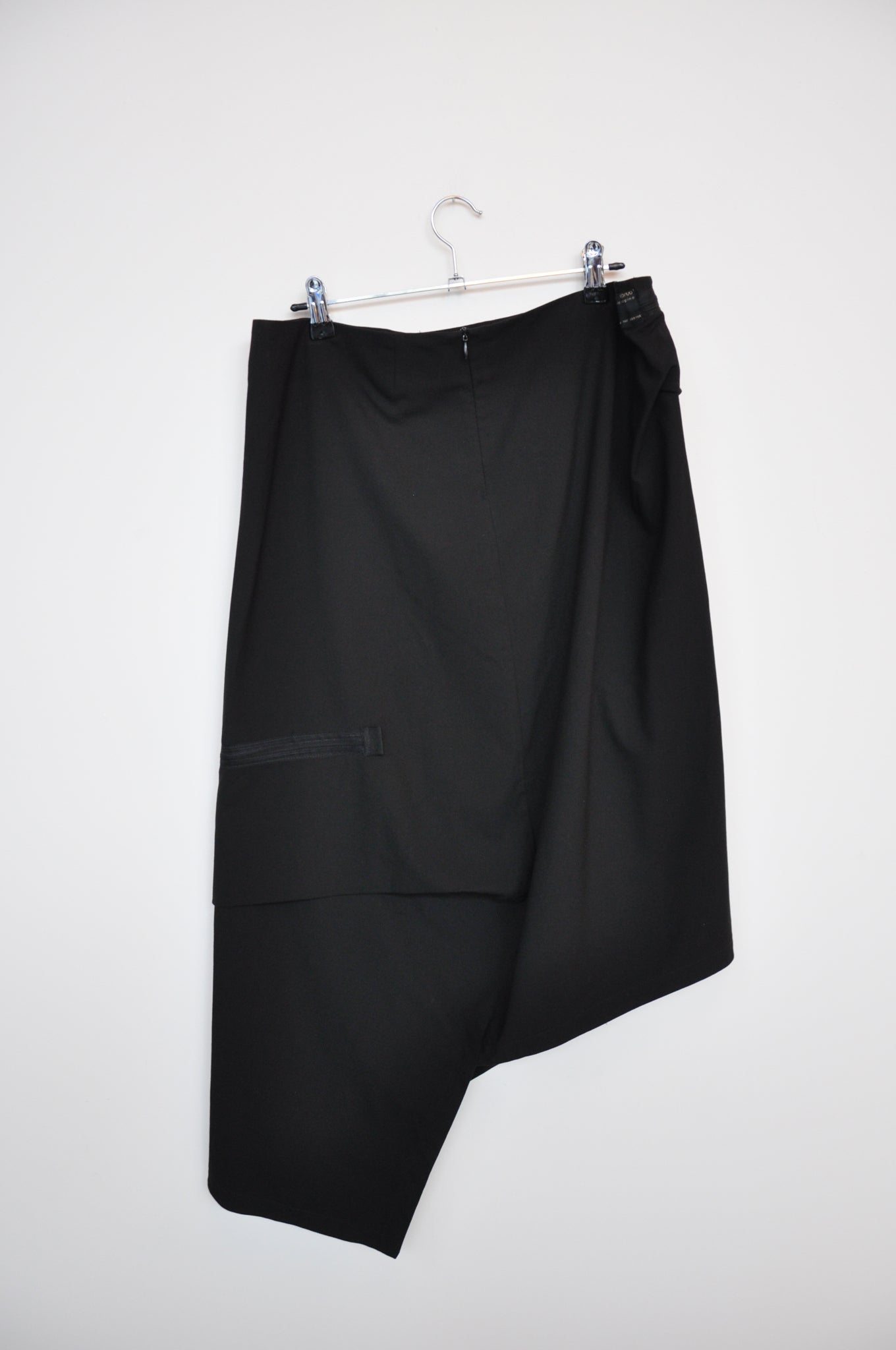 Cop. Copine Asymmetrical Skirt - Black