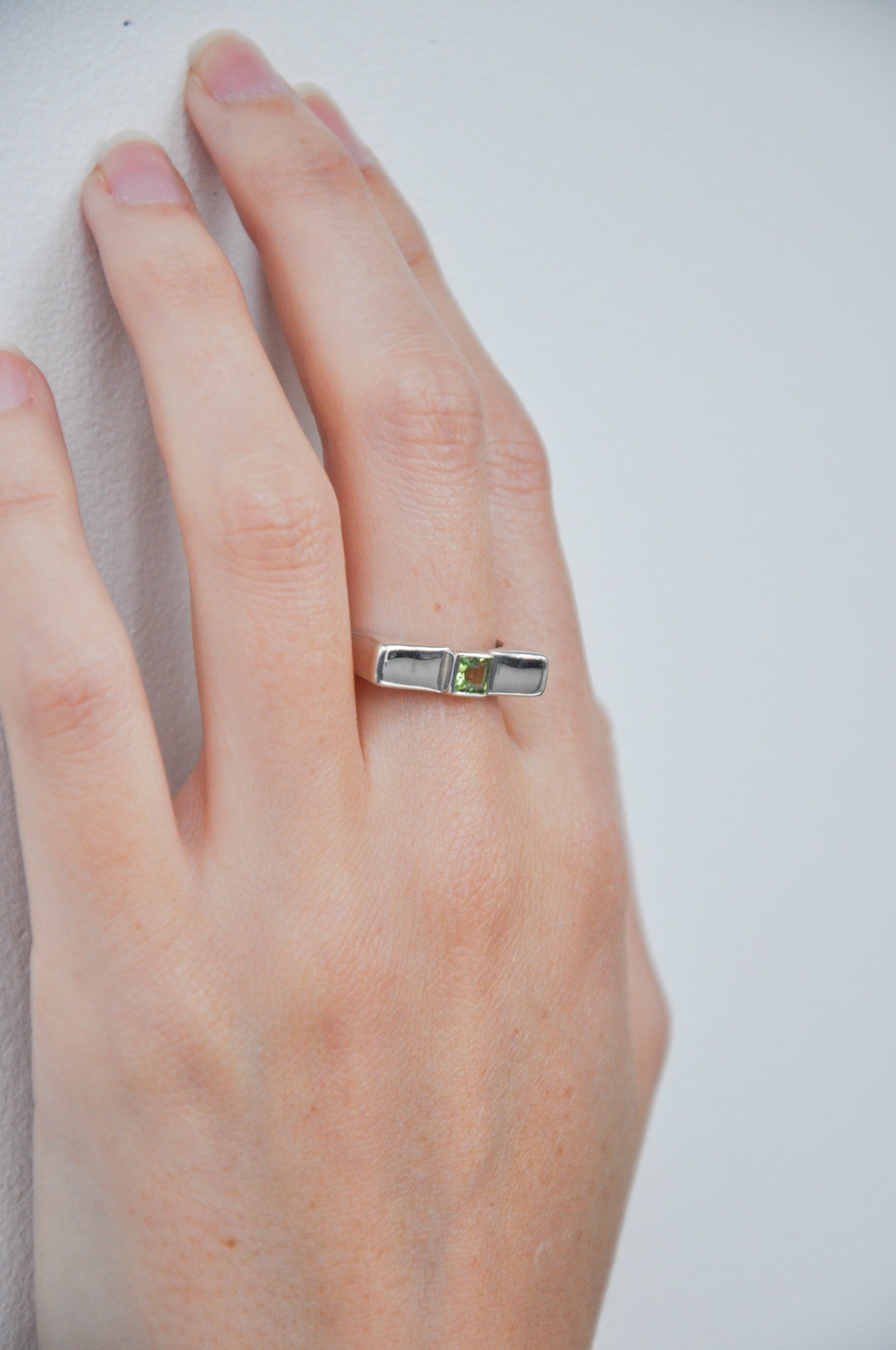 Steady Ring in Silver & Peridot