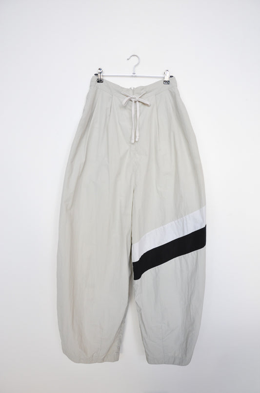 VERNER Leisure Pants - Grey/White/Black