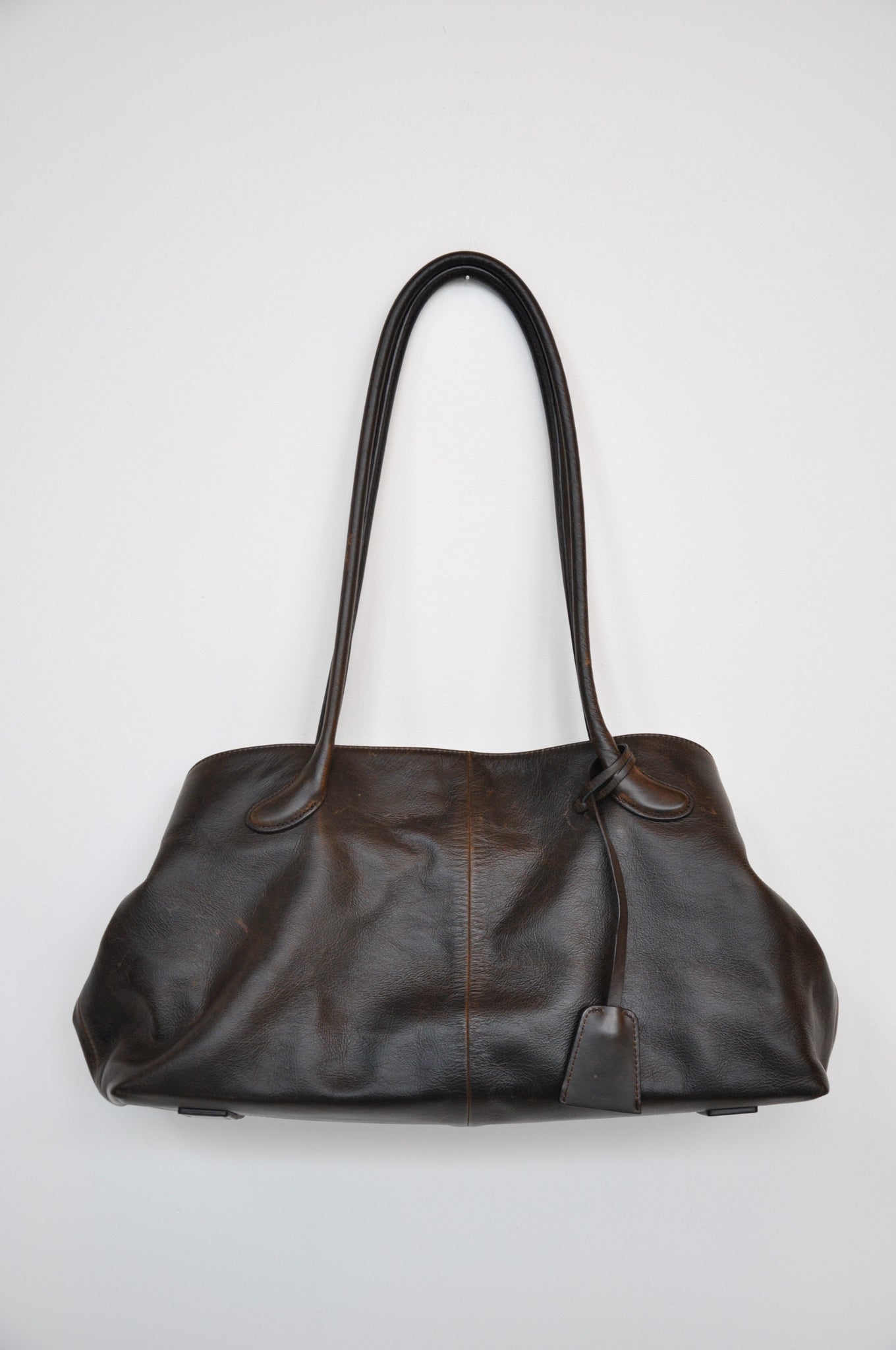 Low Classic Haricot Bag - Brown leather
