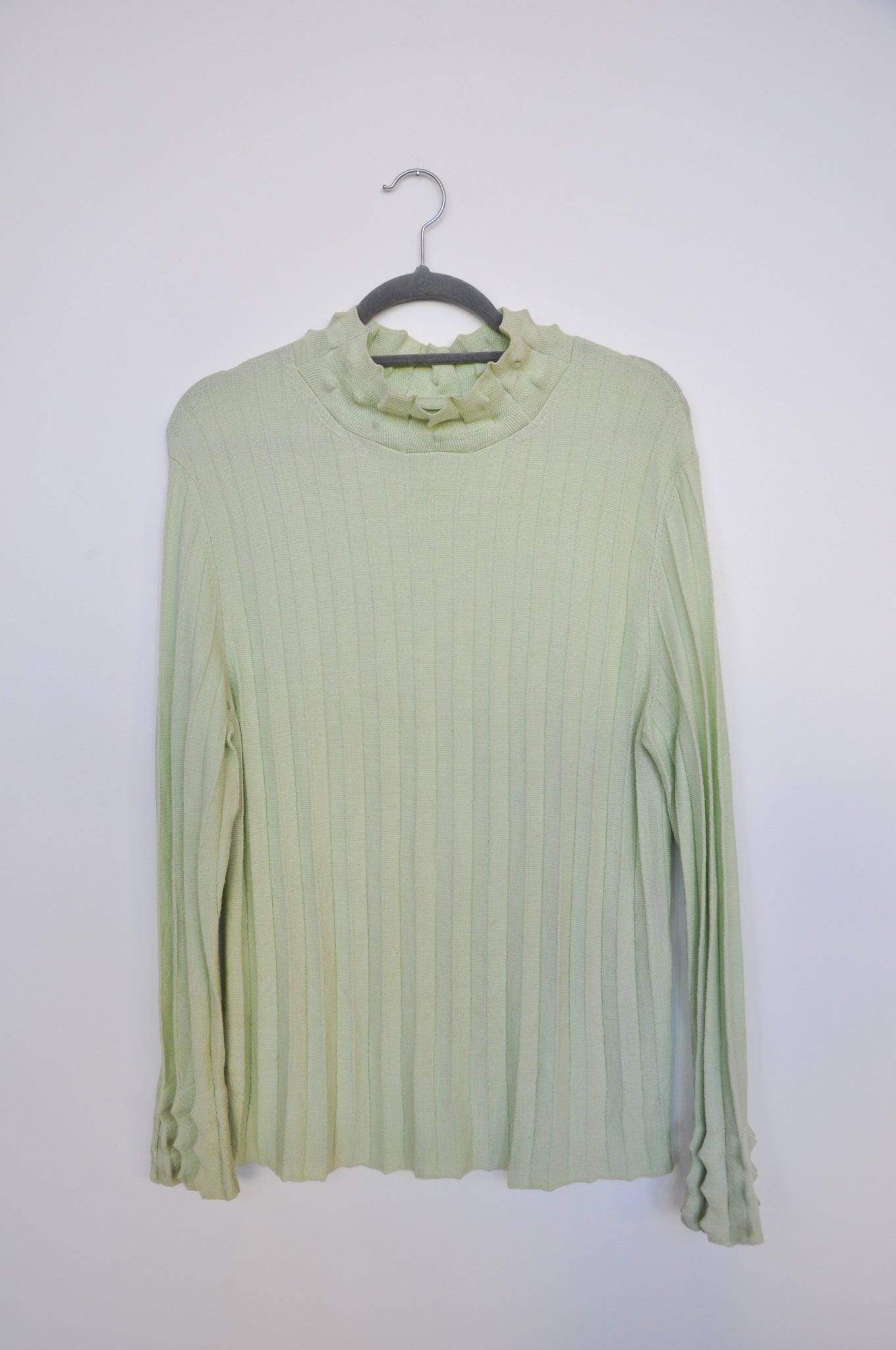 Haaat Issey Miyake Top - pastel green