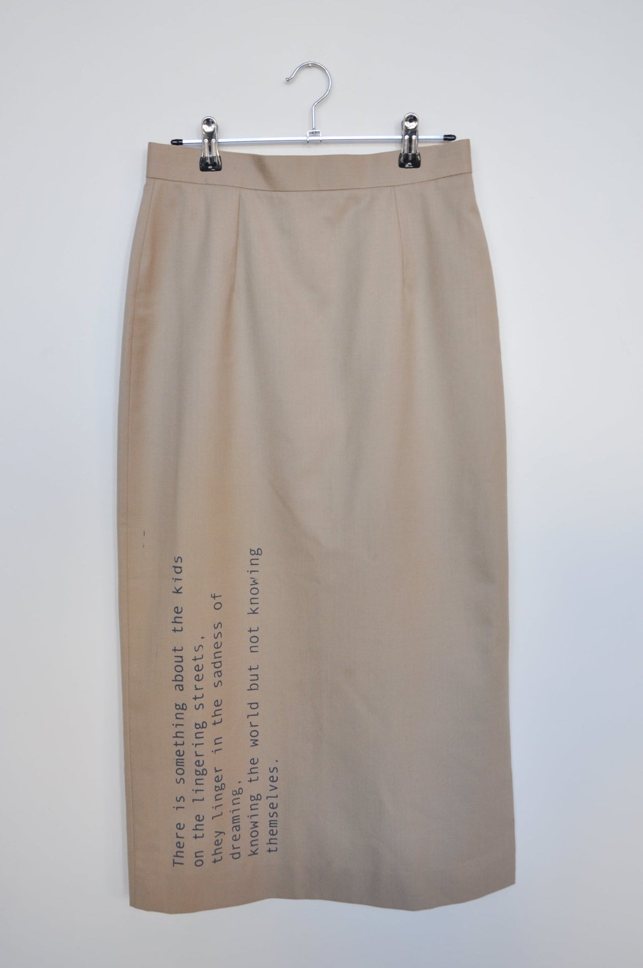 European Collection Pencil Skirt - beige/navy