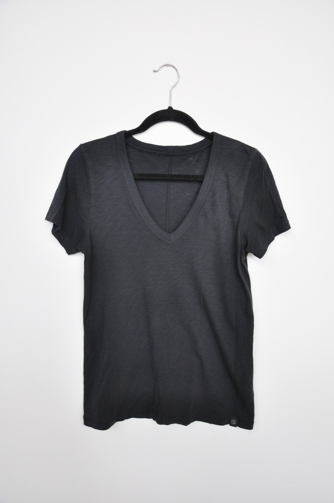 Rag & Bone V-Neck T-Shirt - Black
