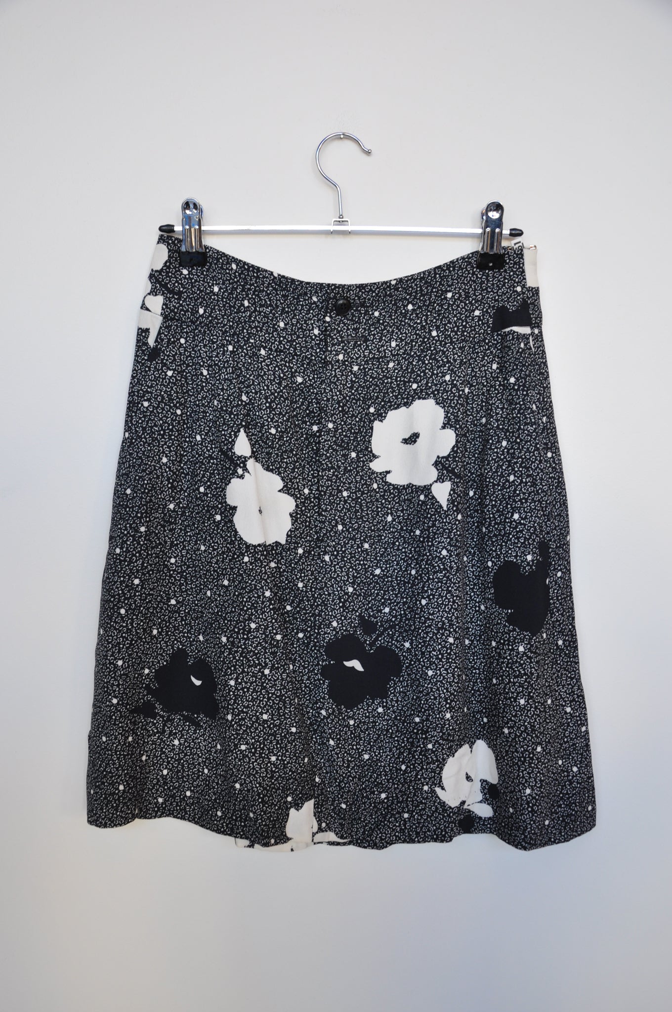 A.P.C Floral Skirt - black/white