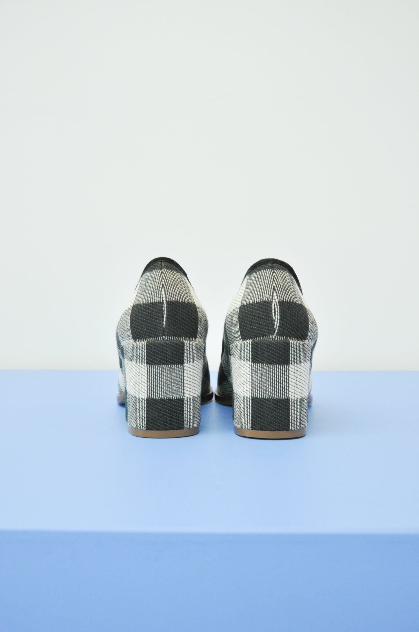 Mansur Gavriel Pumps - black/white check